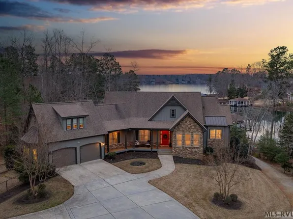 93 Lake Point Ct, Ebony, VA 23845