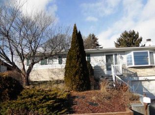 509 Easter Ter, Bath, PA 18014