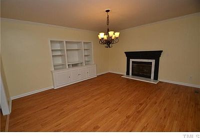 Falily Room Built In 