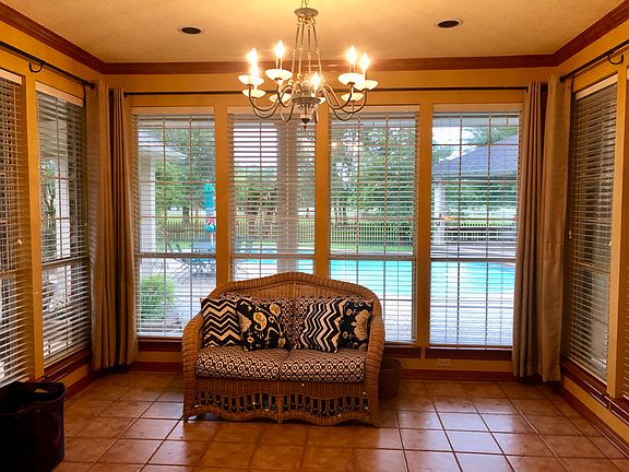 4th image of 11010 McMoore Ln