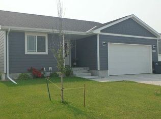 4261 Indian Grass Cir S, Grand Island, NE 68803