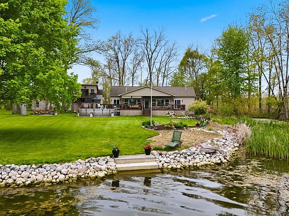 5th image of 10105 N Eagle Island Rd