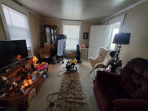 3rd image of 3580 Marine St SW