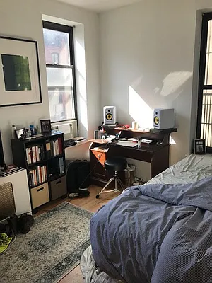 Rented by New York Realty | media 27