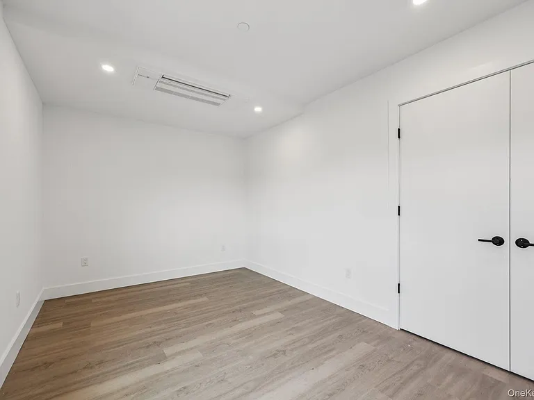325 Manville #201 — Photo 15