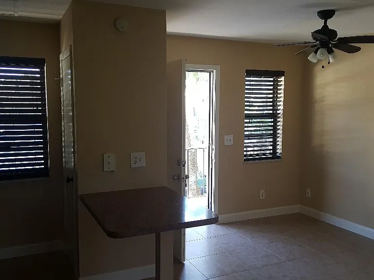 1041 SE Monterey Rd #B17 — Photo 10