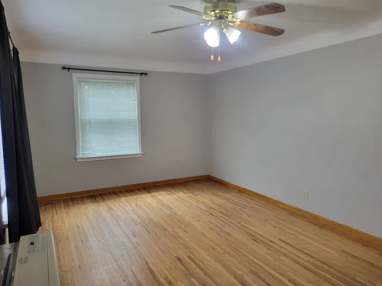 710 Mount Ave — Photo 1