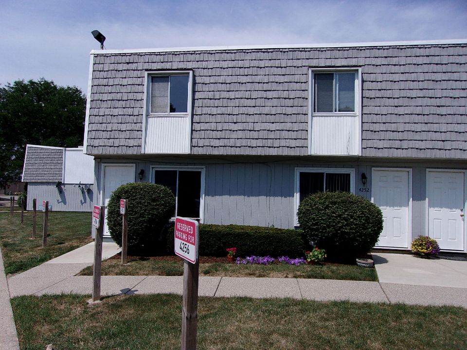 1st image of 4252 Langley Ct SE #6
