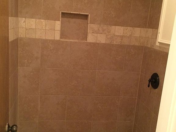 5th image of 102 Janet Kay Dr