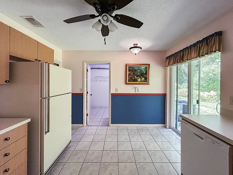 1750 Atrium Dr — Photo 9