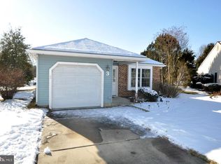 3 Avandale Ct, Mount Laurel, NJ 08054