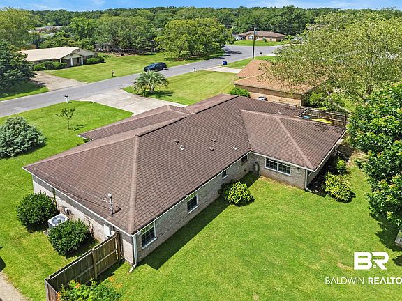 5th image of 53 Magnolia Cir N