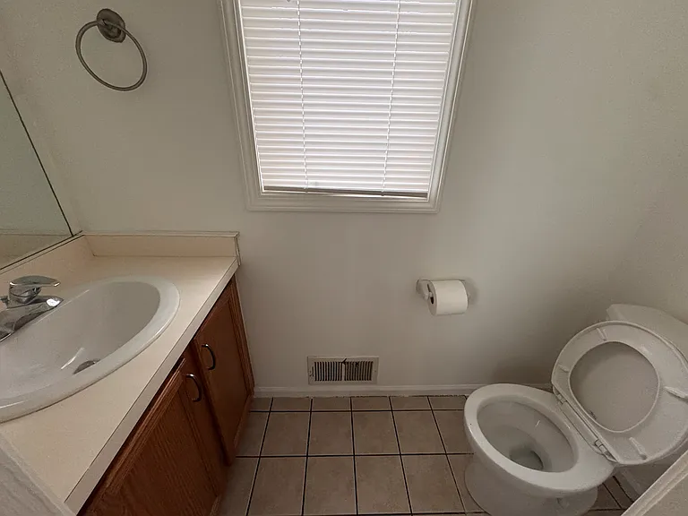 111 Schilling Ln — Photo 8