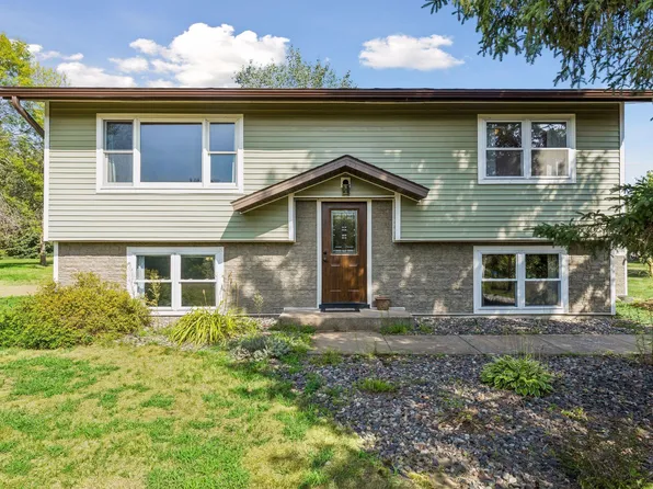 28575 Flamingo St NW, Isanti, MN 55040