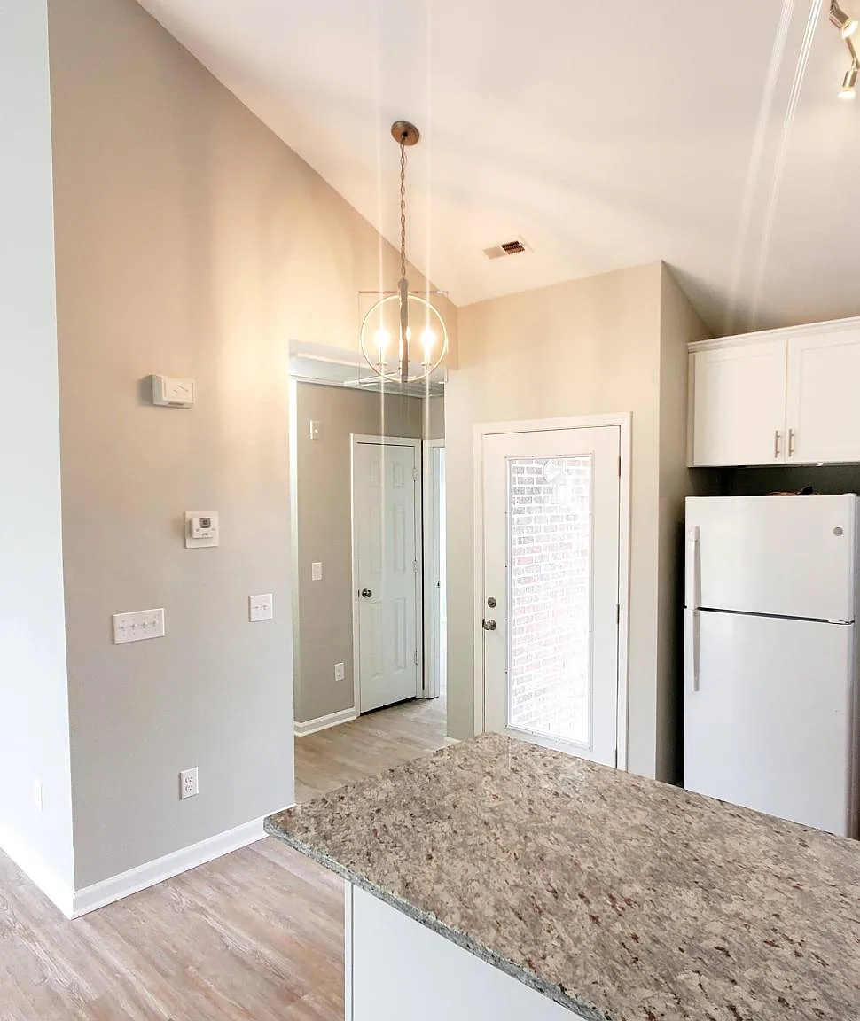 3012 Lauren Place Dr — Photo 3