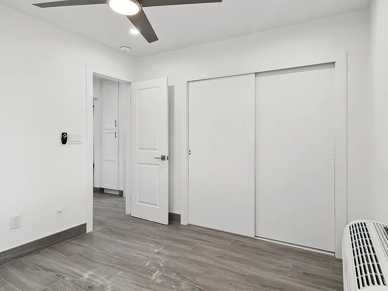 Palm Terrace Apartments — Photo 16