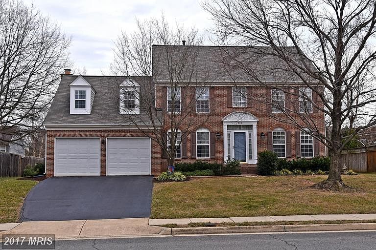 1st image of 308 Ariel Dr NE
