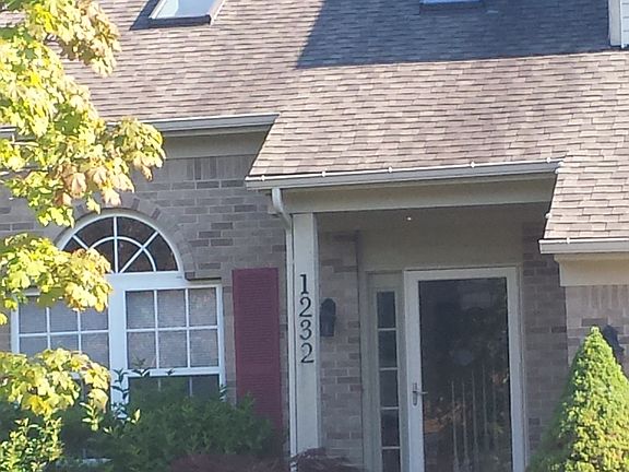 2nd image of 1232 Wildwood Ln #1