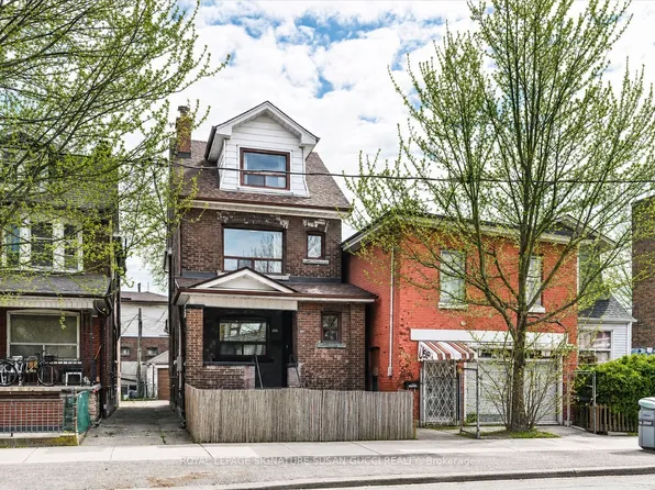 669 Greenwood Ave, Toronto, ON M4J 4B3