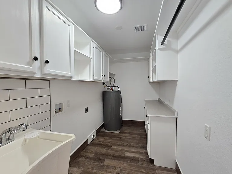 1731 E Redfield Rd — Photo 19