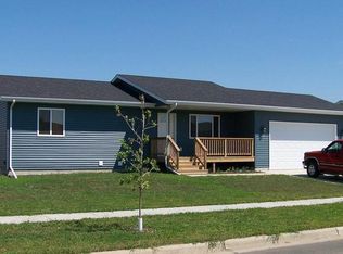 1114 16th Ave SW, Aberdeen, SD 57401
