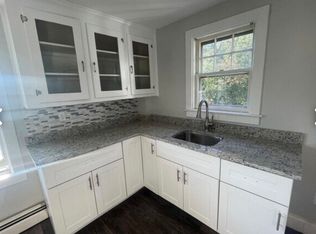 18 Noyes Ave #2, Pawcatuck, CT 06379