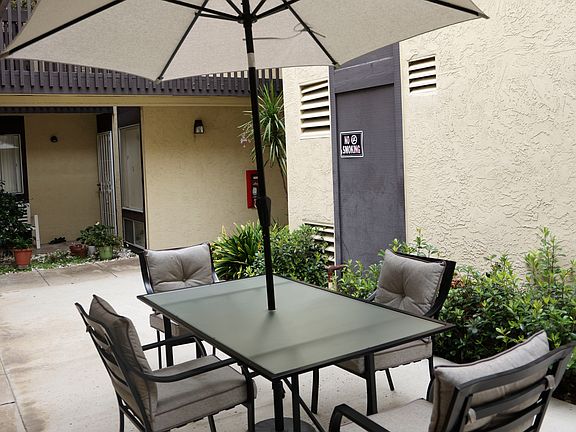 5th image of 4820 Cass St #C7ccc95f7