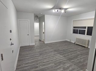 1566 Avenue Rd #102, Toronto, ON M5M 3X6