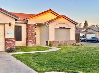 2437 S Phillip Ave, Fresno, CA 93727