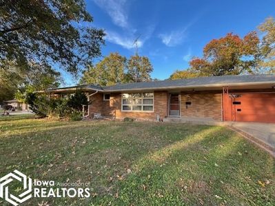 833 S Park Ave, Centerville, IA, 52544