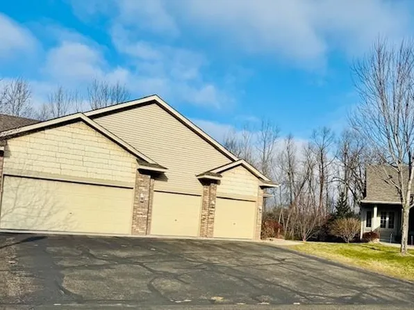 2780 Park View Ct, Little Canada, MN 55117