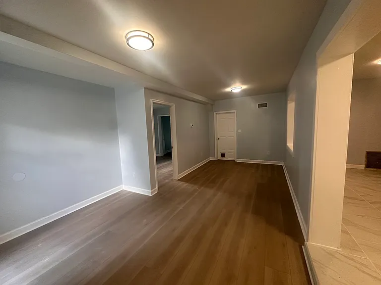 2950 Kline Rd — Photo 5