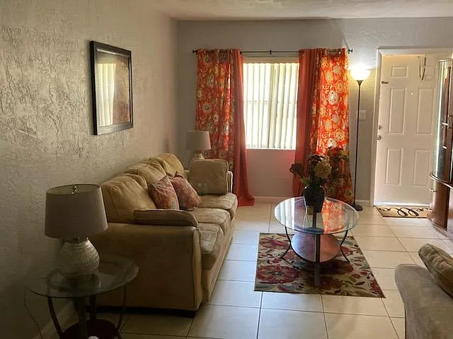 NW 22nd St, Lauderhill — Photo 3