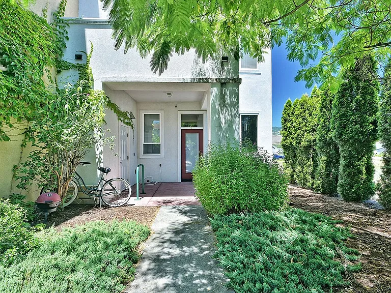 184 Clear Creek Dr #5 — Photo 1