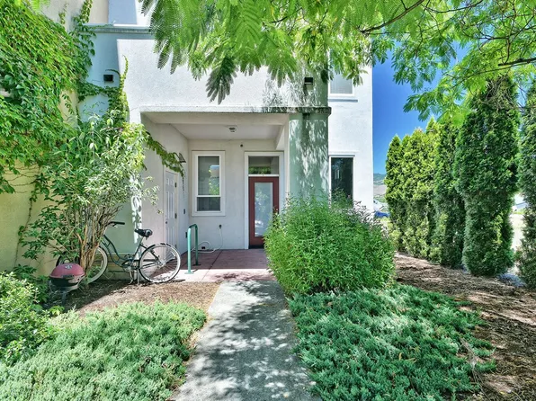 184 Clear Creek Dr Suite 5, Ashland, OR 97520