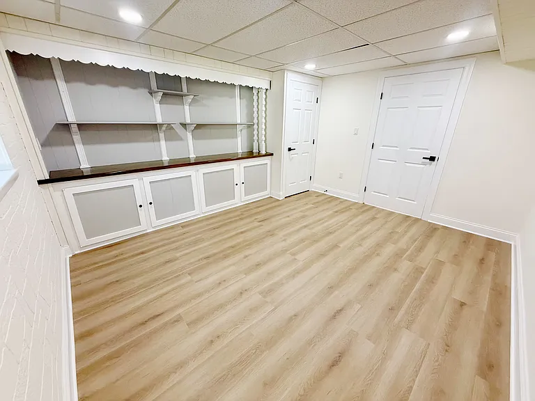9398 Paulskirk Dr — Photo 24