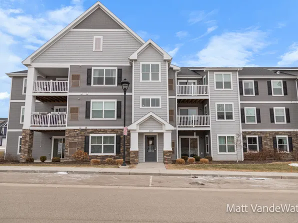 3167 Blairview Pkwy SE APT 204, Kentwood, MI 49512