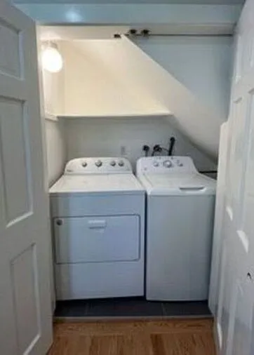 15 Westminster Ave #1 — Photo 6