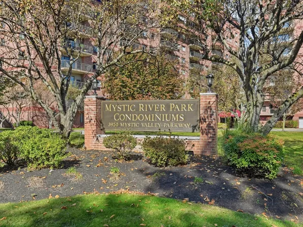 3920 Mystic Valley Pkwy APT 521, Medford, MA 02155