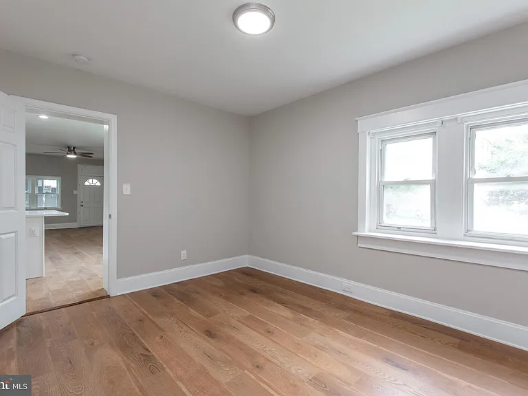 200 Maple St #1 — Photo 10