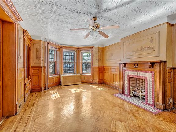 2nd image of 431 73rd St