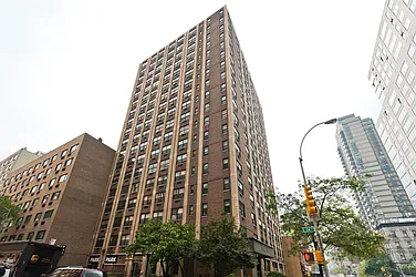 200 East 24th Street in Kips Bay