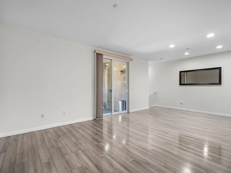 628 Boardwalk Way — Photo 8