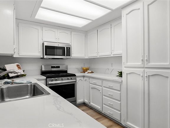 2nd image of 232 S Elm St