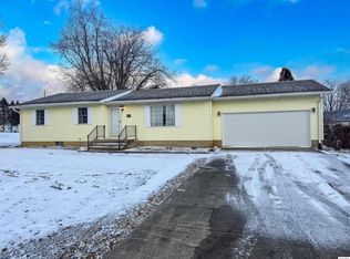 35 W Mound St, Fredericktown, OH 43019