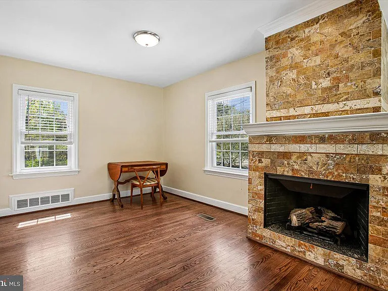 1305 Key Dr — Photo 19