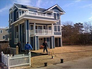 2nd image of 2316 Long Beach Blvd
