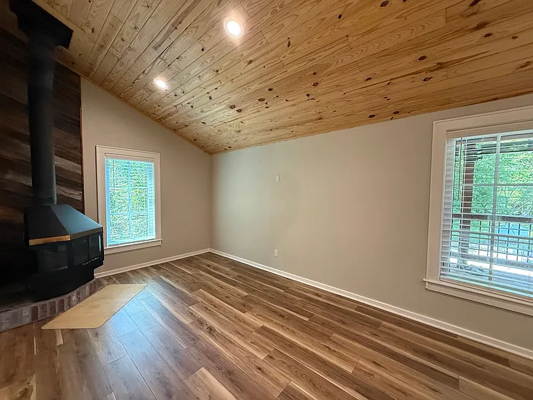 14794 Lake Rd — Photo 12
