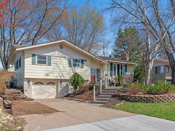 3902 Effress Rd, White Bear Township, MN 55110