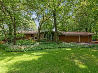 20 Nord Circle Rd, North Oaks, MN 55127